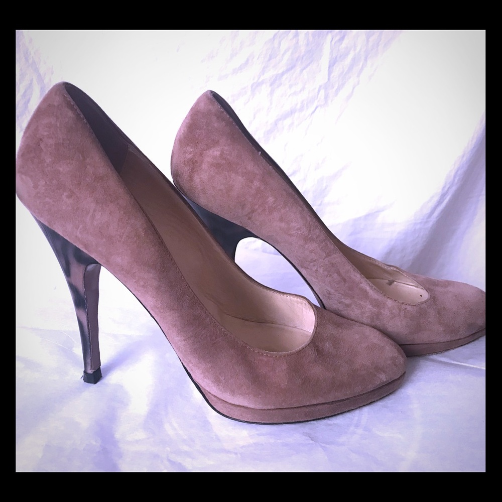 Claudia Ciutti Alomd Suede pumps